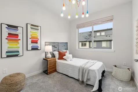964 7th Avenue NE Issaquah WA 98029