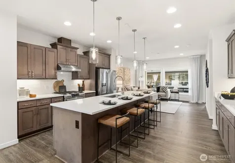 964 7th Avenue NE Issaquah WA 98029