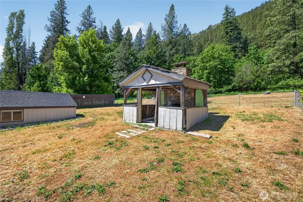8494 Icicle Road Leavenworth WA 98826