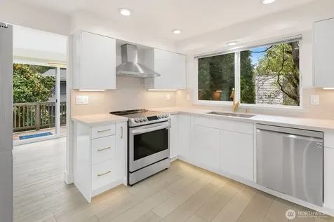 12122 93rd Avenue NE Kirkland WA 98034