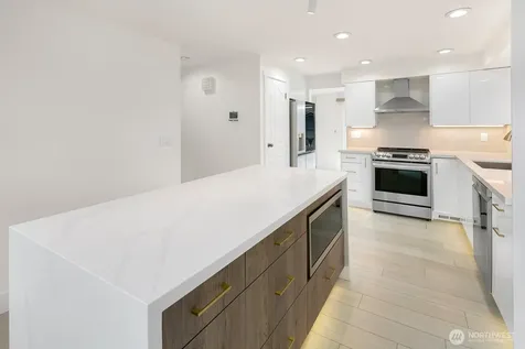 12122 93rd Avenue NE Kirkland WA 98034