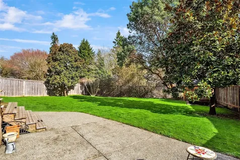 12122 93rd Avenue NE Kirkland WA 98034