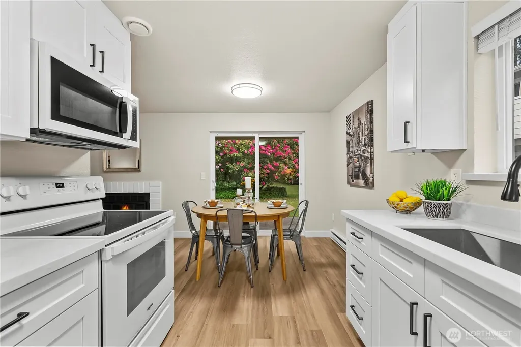 4623 Grandview Dr W University Place WA 98466