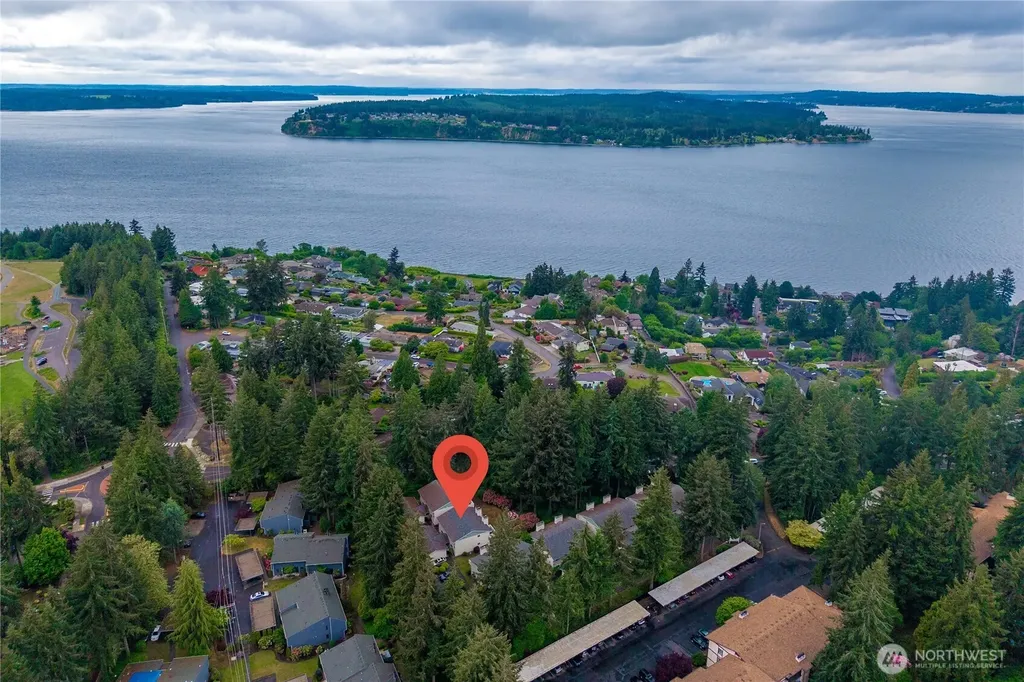 4623 Grandview Dr W University Place WA 98466