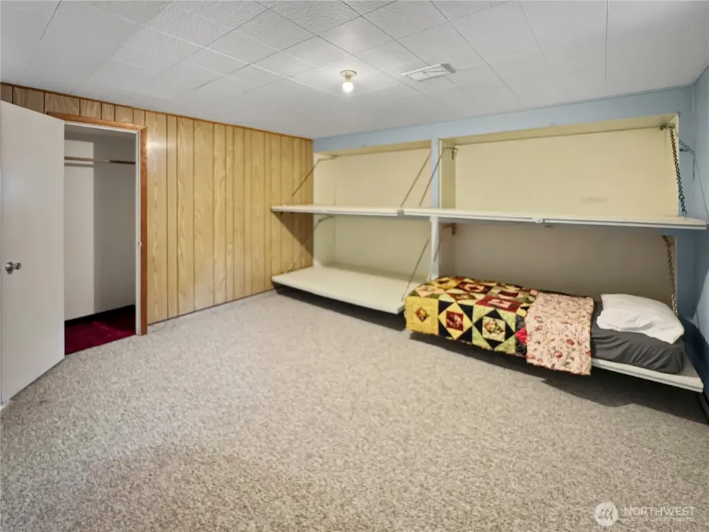 6814 Sleret Avenue Vancouver WA 98664