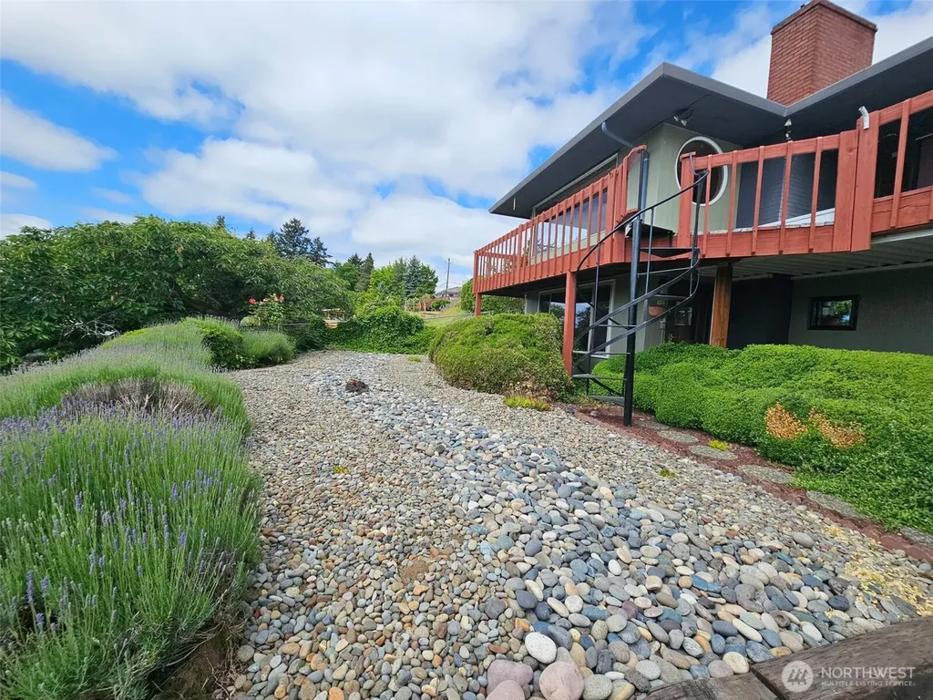 6814 Sleret Avenue Vancouver WA 98664
