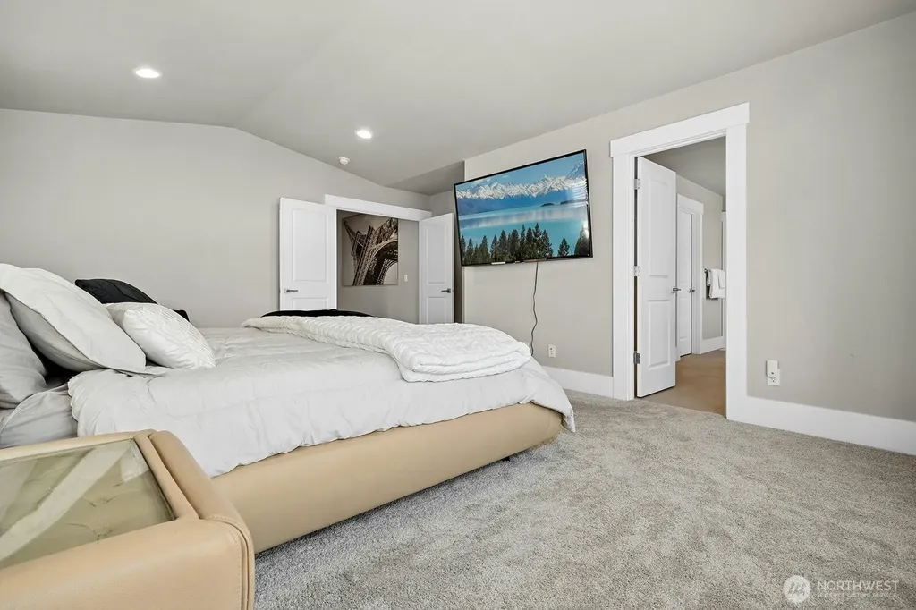 19028 175th Place SE Renton WA 98058
