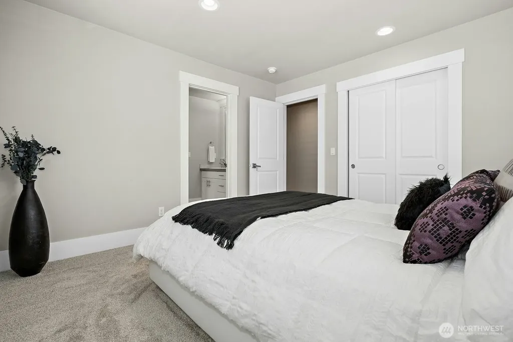 19028 175th Place SE Renton WA 98058