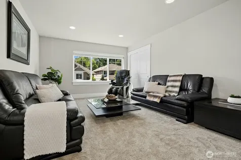 19028 175th Place SE Renton WA 98058