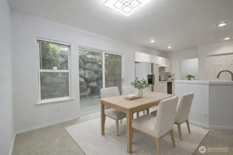 3904 NE 5th Place Renton WA 98056