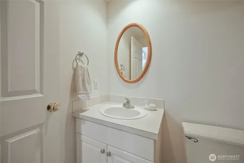3904 NE 5th Place Renton WA 98056