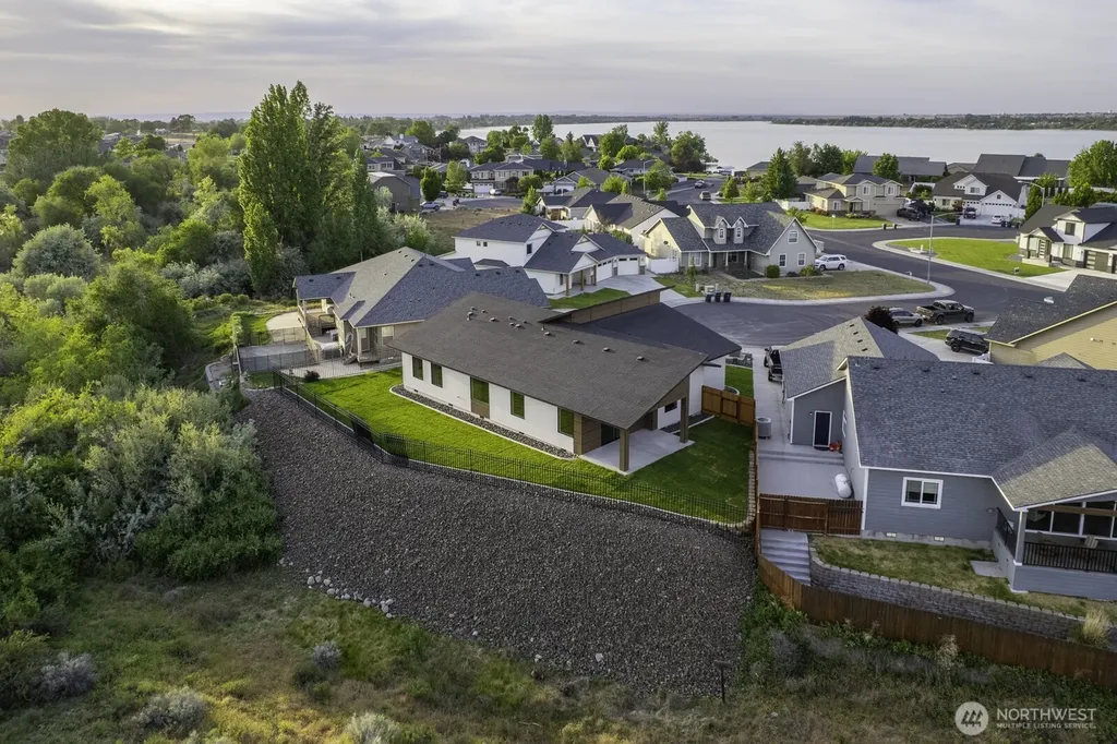 554 N Sparrow Lane Moses Lake WA 98837