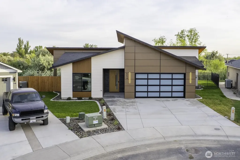 554 N Sparrow Lane Moses Lake WA 98837