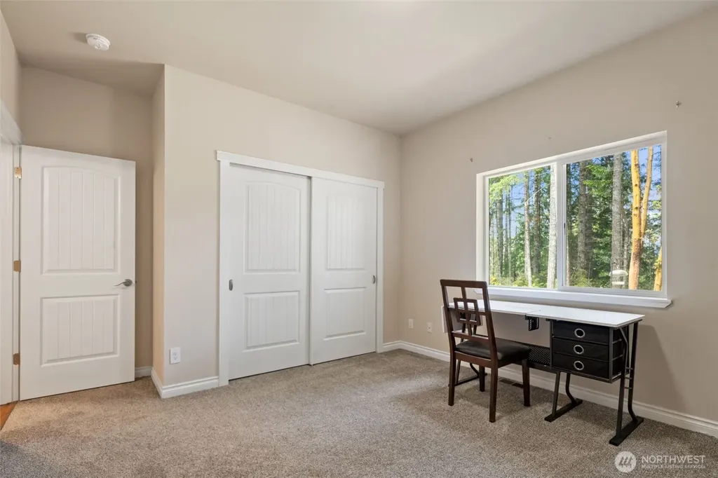 300 E Hillside Drive Belfair WA 98528