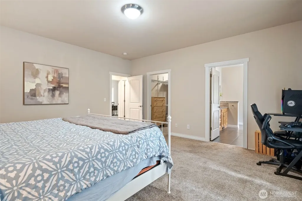 300 E Hillside Drive Belfair WA 98528