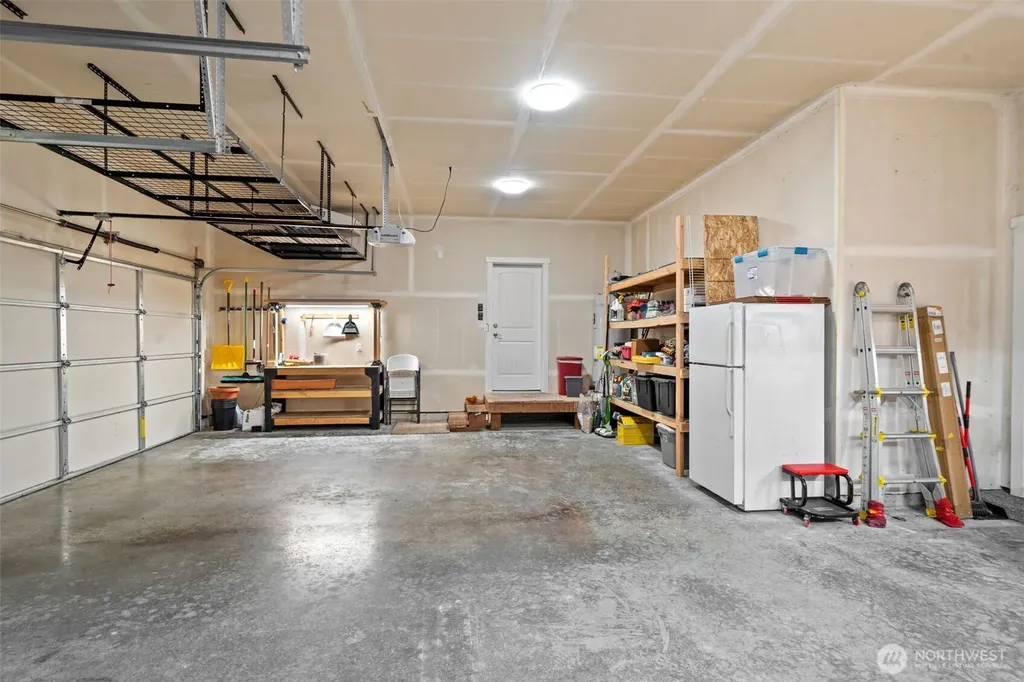 300 E Hillside Drive Belfair WA 98528