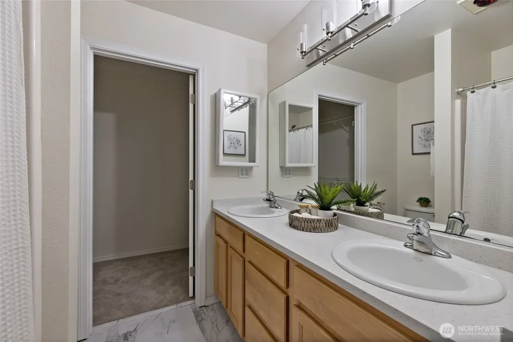 1641 Bayview Drive W Bremerton WA 98312