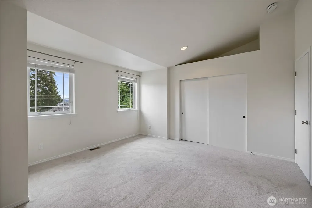 1641 Bayview Drive W Bremerton WA 98312
