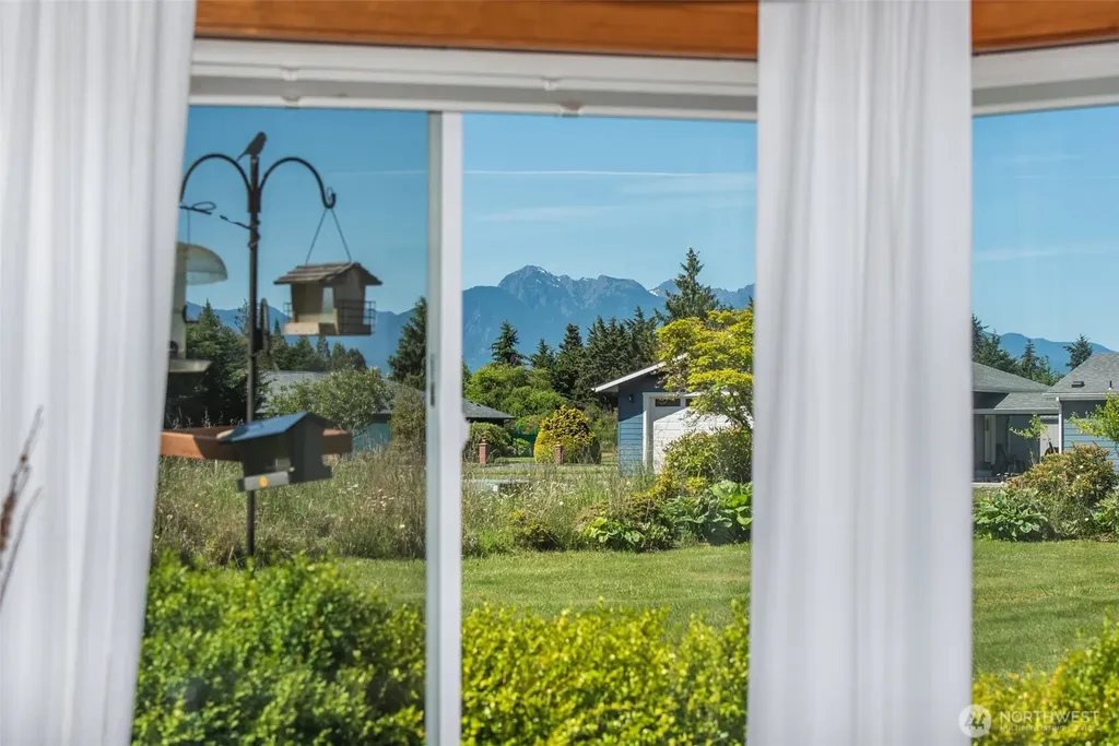 291 Grandview Drive Sequim WA 98382