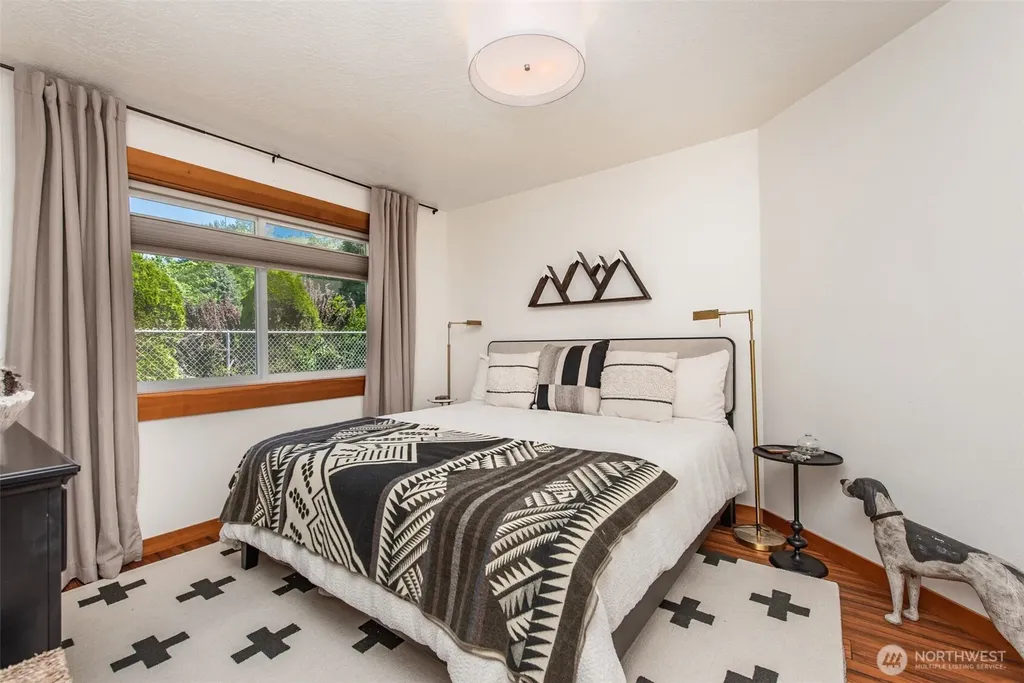 291 Grandview Drive Sequim WA 98382
