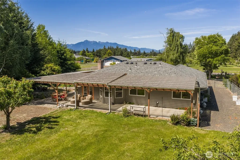 291 Grandview Drive Sequim WA 98382