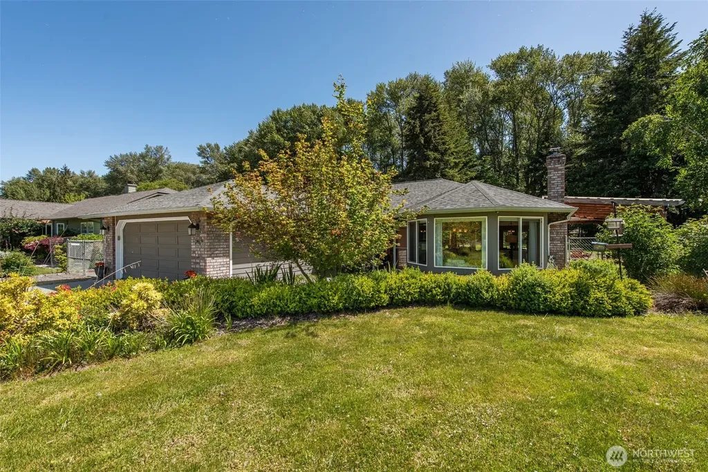 291 Grandview Drive Sequim WA 98382