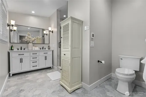 3227 103rd Place NE Bellevue WA 98004