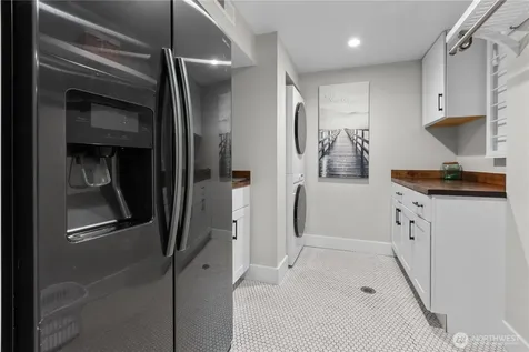 3227 103rd Place NE Bellevue WA 98004