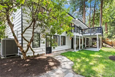 3227 103rd Place NE Bellevue WA 98004