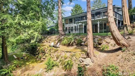 3227 103rd Place NE Bellevue WA 98004