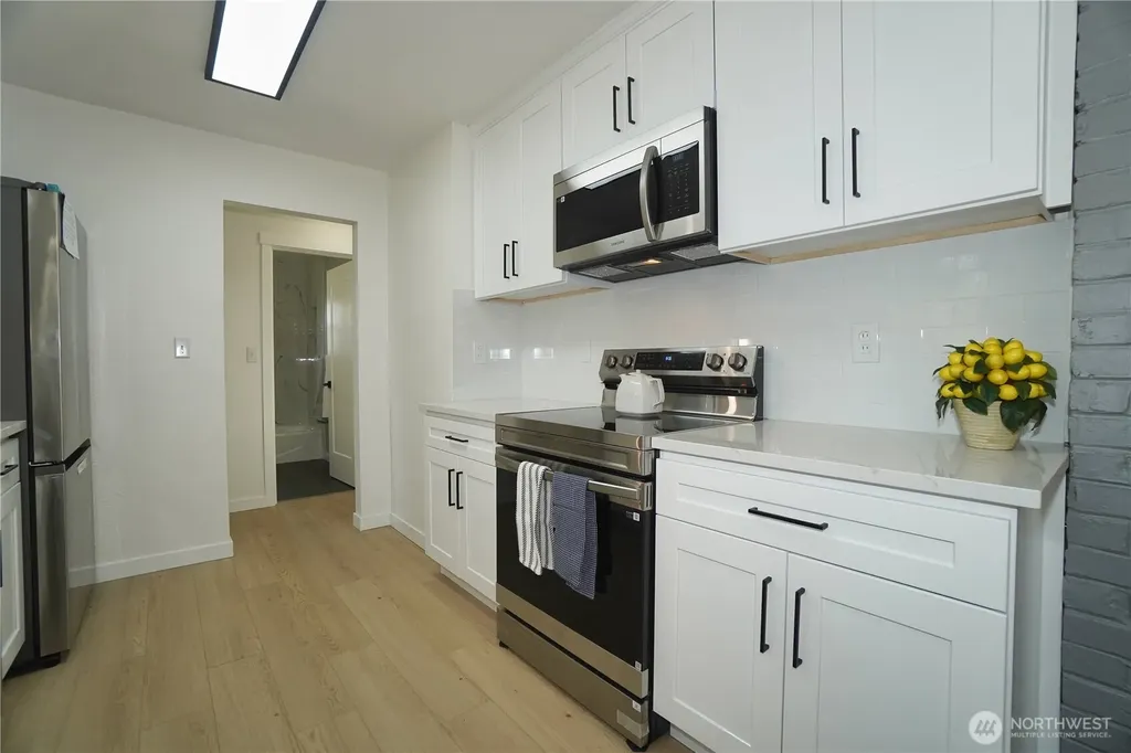10746 63rd Avenue S Seattle WA 98178
