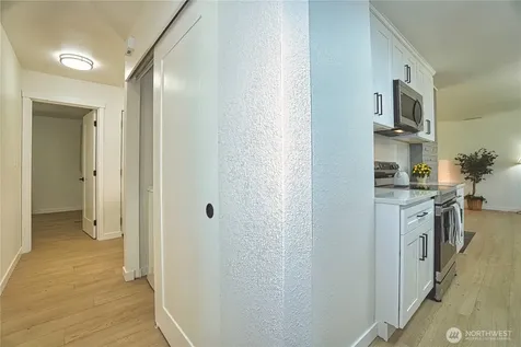 10746 63rd Avenue S Seattle WA 98178