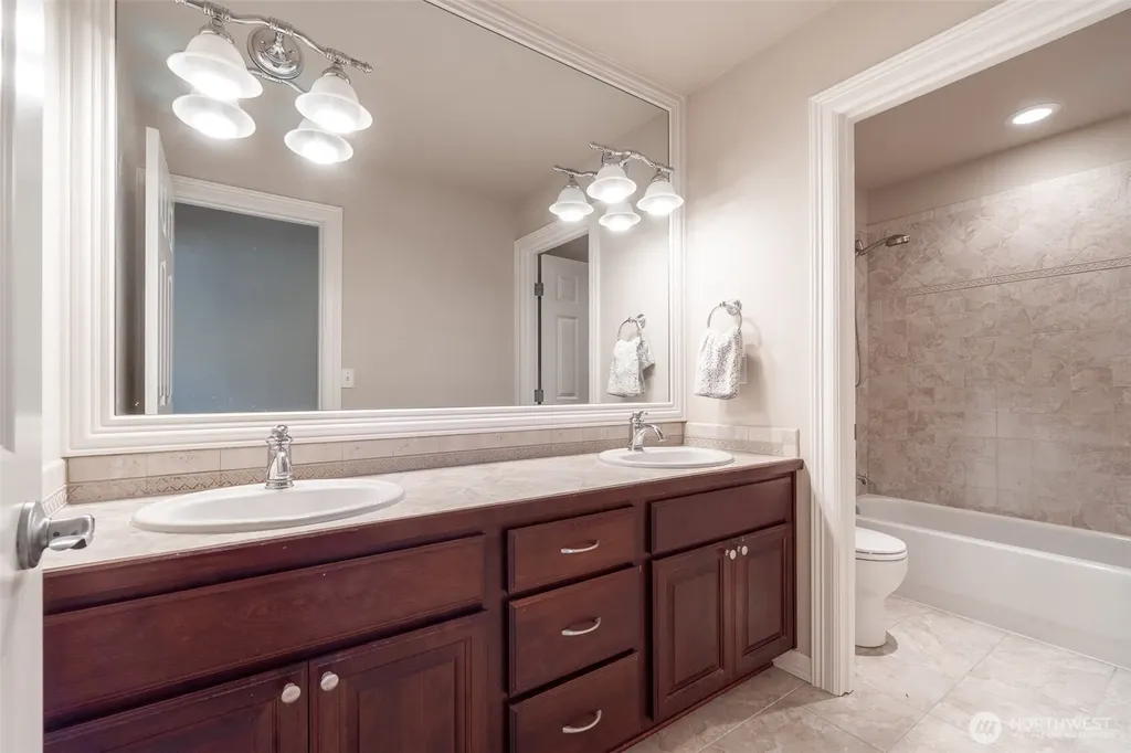 27836 53rd Place S Auburn WA 98001