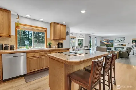 22503 SE 261st Street Maple Valley WA 98038
