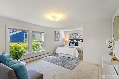4812 SW Stevens Street Seattle WA 98116