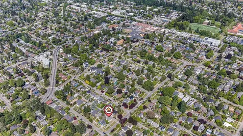 4812 SW Stevens Street Seattle WA 98116