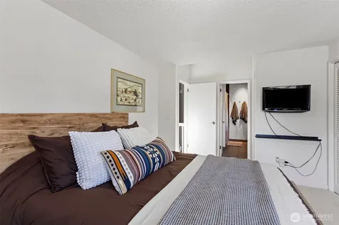 10800 Glen Acres Drive S Seattle WA 98168