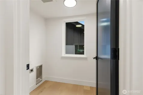 12032 Hiram Place NE Seattle WA 98125