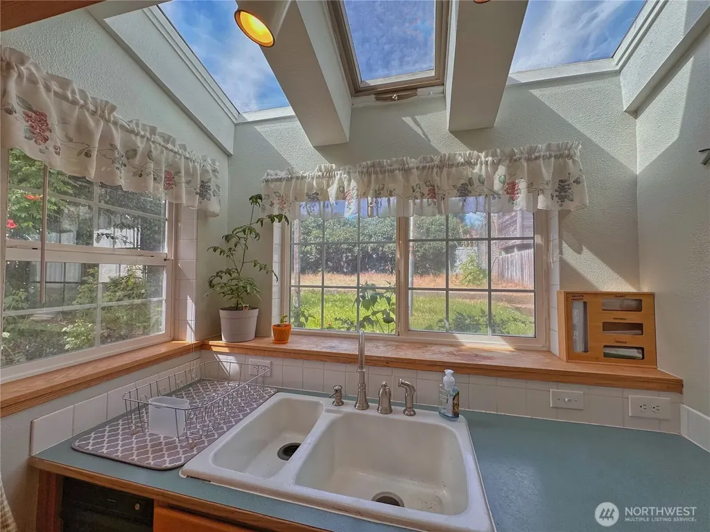 111 Washington Place Electric City WA 99123
