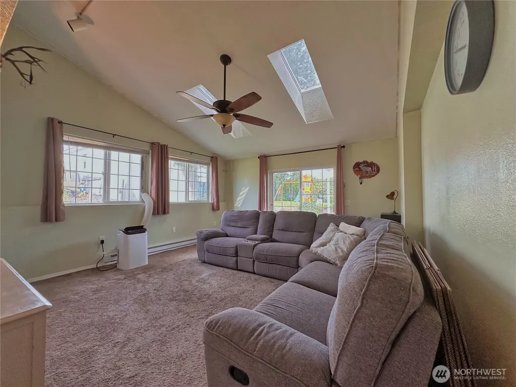111 Washington Place Electric City WA 99123