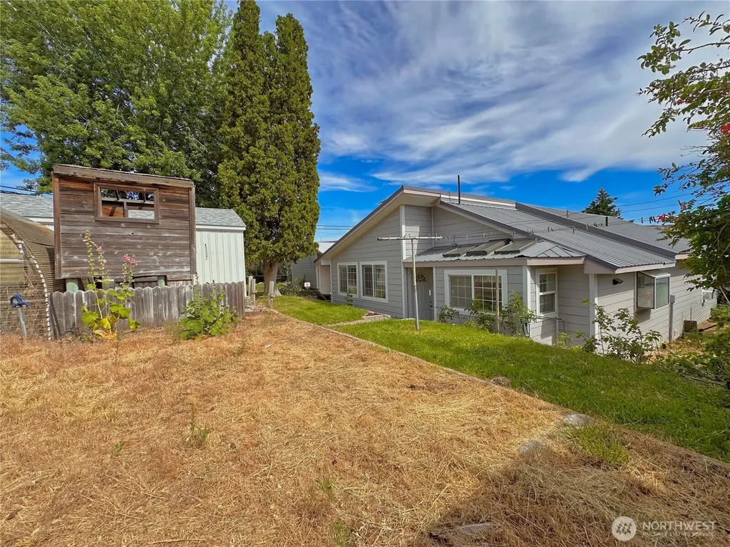 111 Washington Place Electric City WA 99123