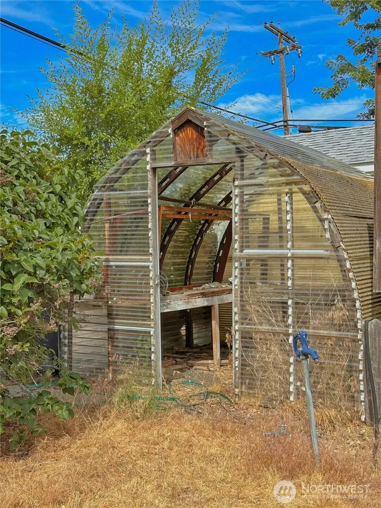 111 Washington Place Electric City WA 99123