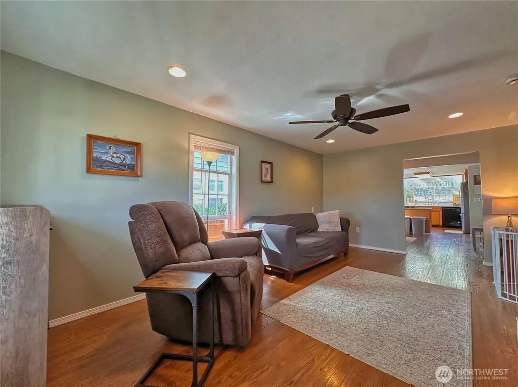 111 Washington Place Electric City WA 99123