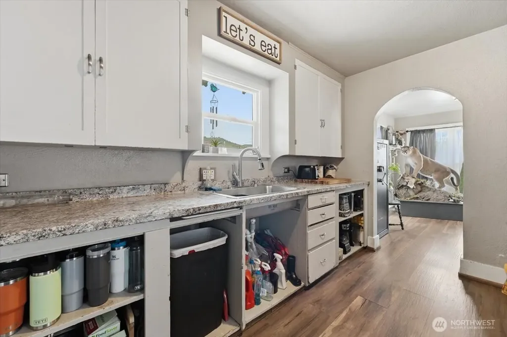 608 N Bradley Street Chelan WA 98816