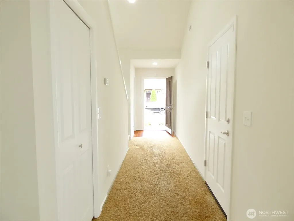 2720 13th Avenue NW Puyallup WA 98371
