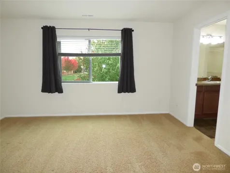 2720 13th Avenue NW Puyallup WA 98371