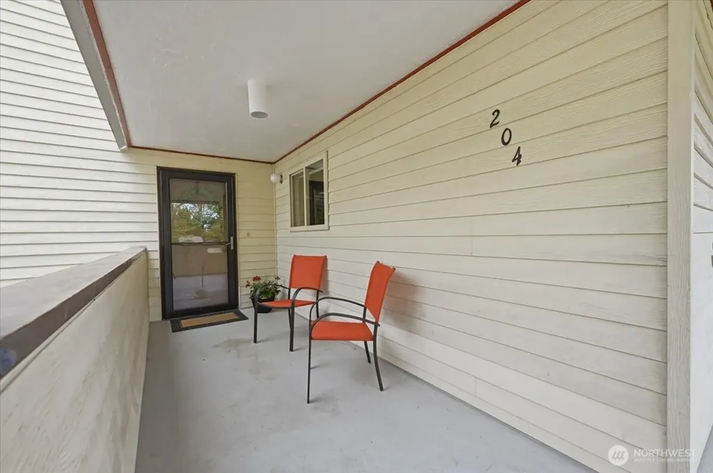 8516 196th Street SW Edmonds WA 98026