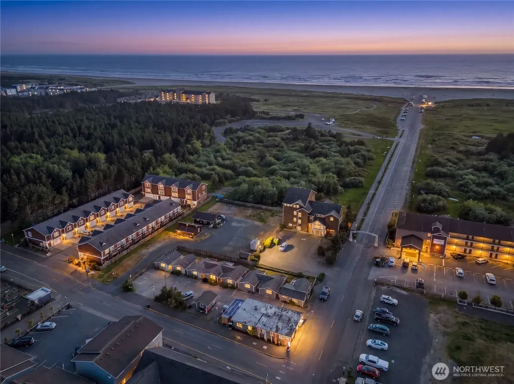 105 Ocean Beach Boulevard S Long Beach WA 98631