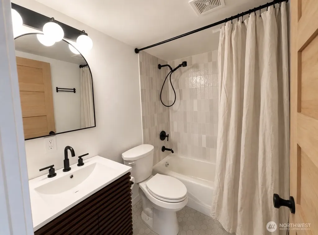 1253 Willow Street SE Lacey WA 98503