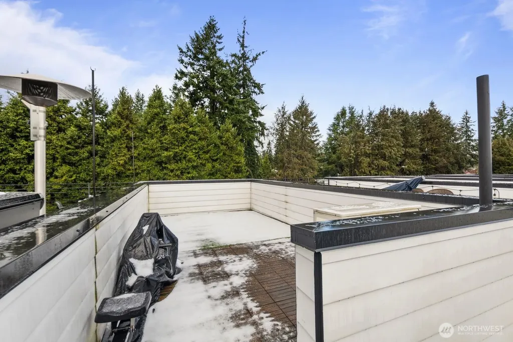 8042 35th Avenue NE Seattle WA 98115
